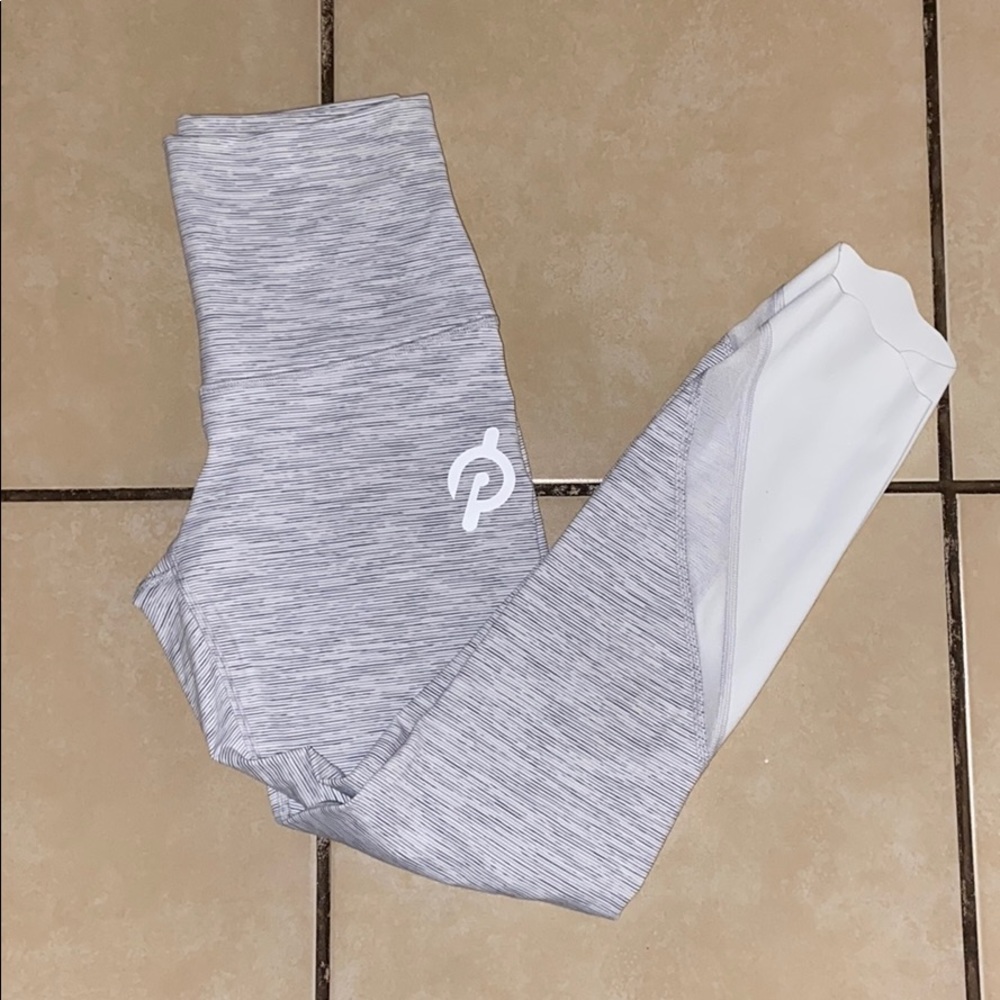 Peloton Lululemon 7/8 Scalloped Leggings